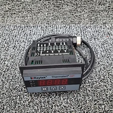 Raytek RAYGPC Panel Meter with 5VDC Alarm Outputs, 110/220VAC New Old Stock