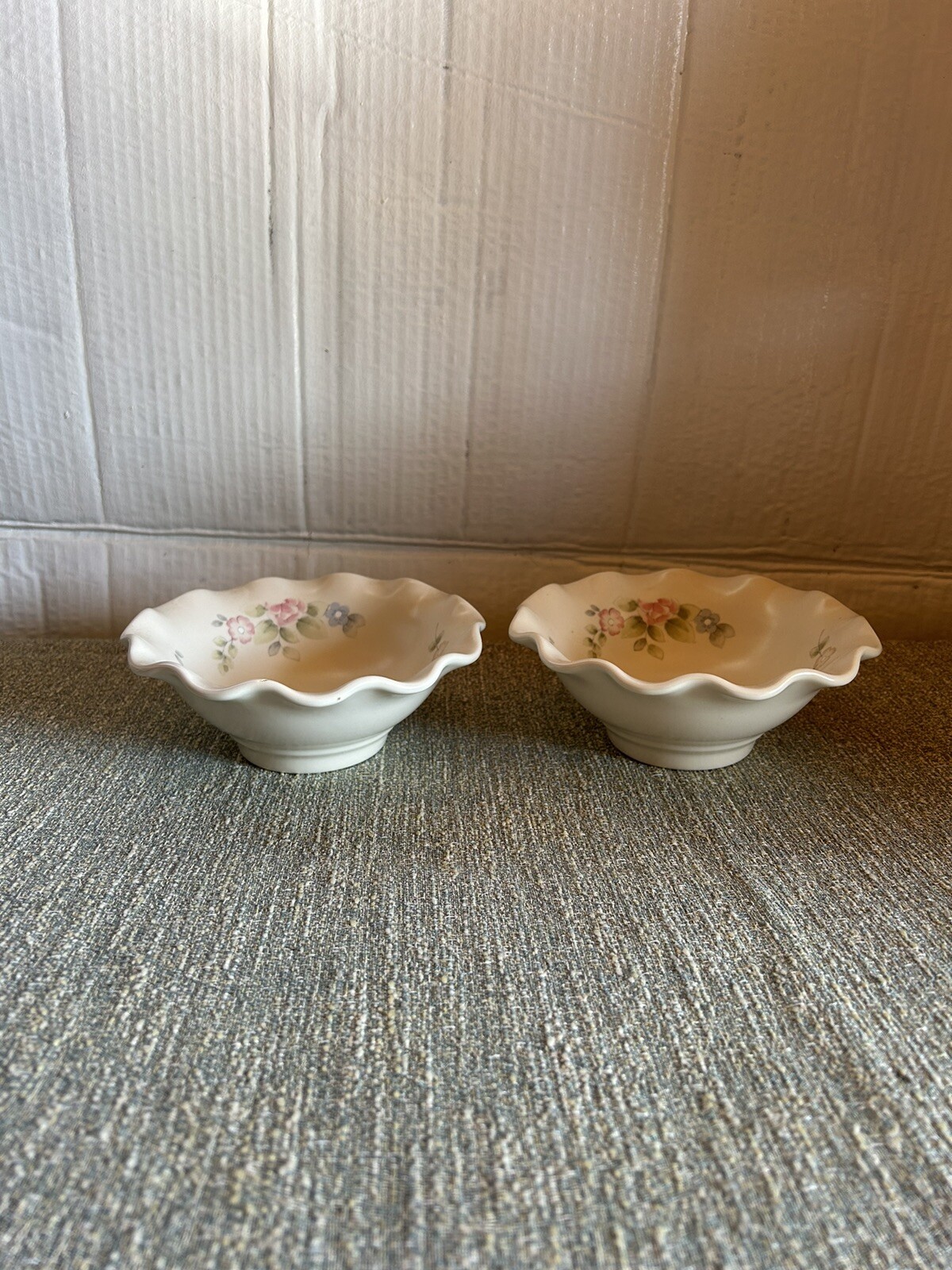 Pfaltzgraff Tea Rose Fluted Scalloped 7-Inch Cereal Bowls Set of 2