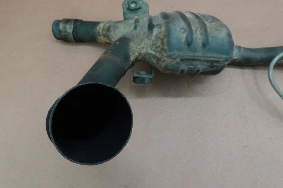 2001-2010 Honda Gold Wing GoldWing GL1800 tubo de escape lateral esquerdo - Imagem 3 de 4