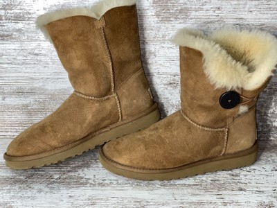 ugg button camel