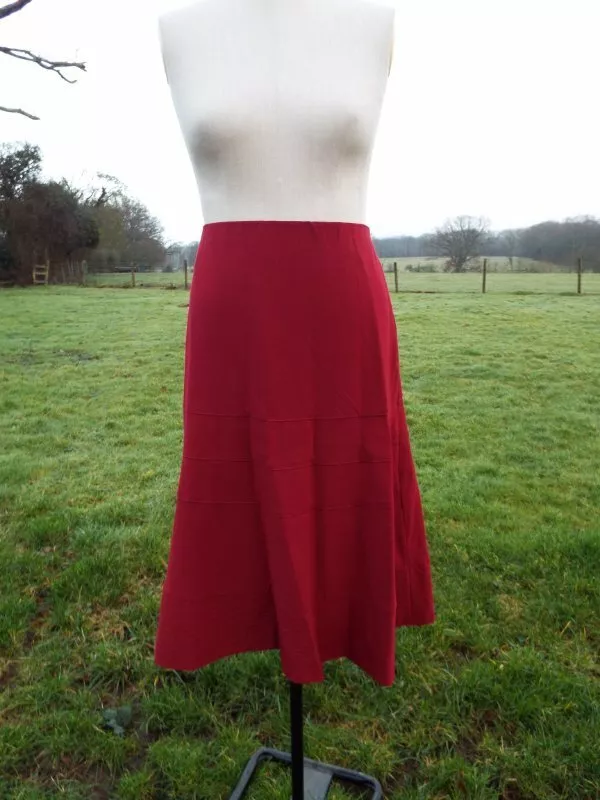 Gently Tailored Dark Red Skirt Jacket Suit Lined DAXON Plus Size