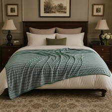 Catalonia Cooling Blanket for Hot Sleepers, Summer Bed 50"x70", Green