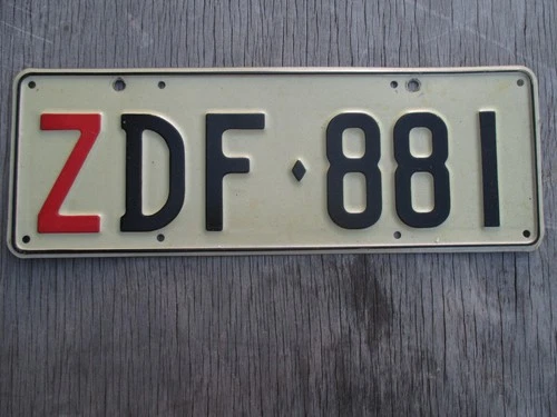1970s CofA Commonwealth red Z passenger car ZDF881 NO CofA license plate