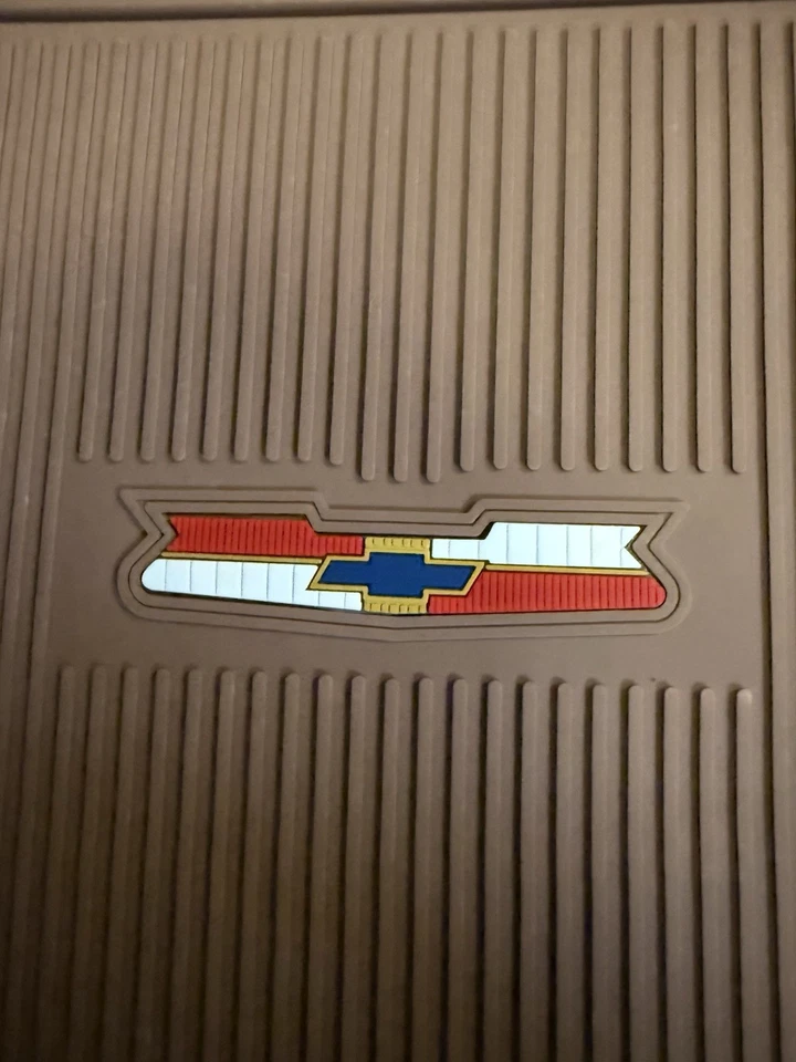 Alfombrillas de goma estilo original Chevy Belair Impala Biscayne 1953-1964 Foto 2 de 2