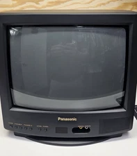 Vintage Panasonic Color CT-13R18W CRT TV 13” Retro Gaming TV Remote Tested