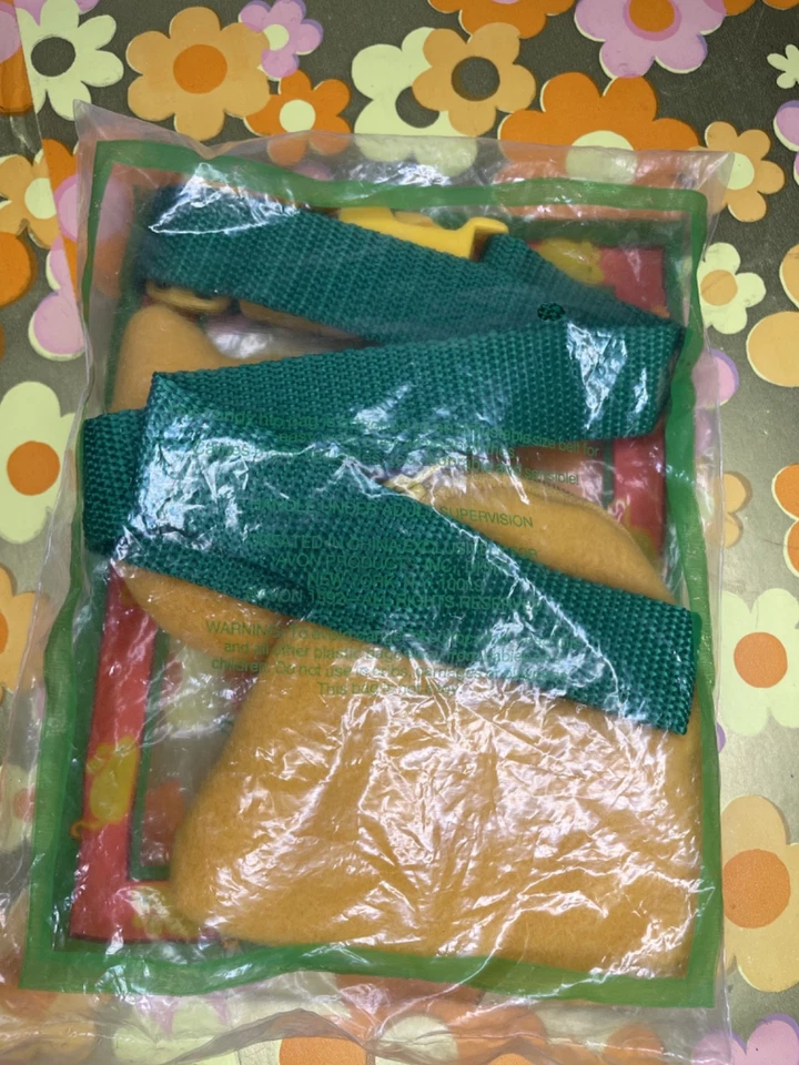 RARO bolso de cadera vintage Avon Cool Carriers ¡nunca abierto!! Foto 2 de 2