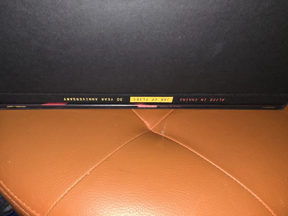 ALICE IN CHAINS JAR OF FLIES 30TH ANNIVERSARY BOX SET WITH TRI COLOR VINYL  - Image 4 of 4