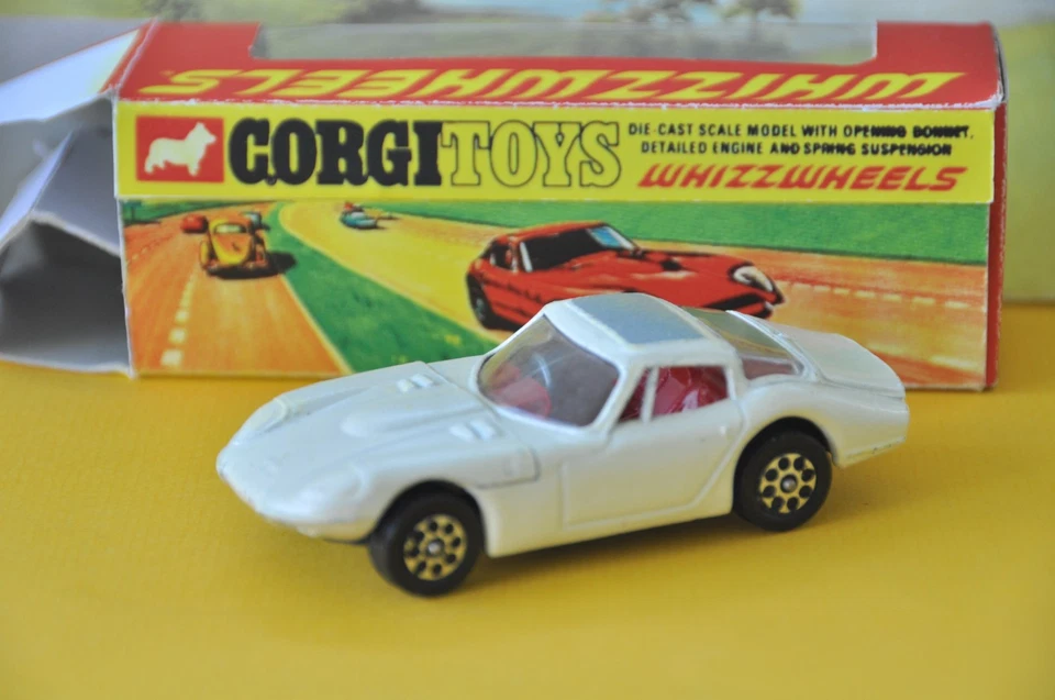 Corgi Toys 377 Marcos 3 Litre in printed reprobox rare colour - Bild 3 von 4