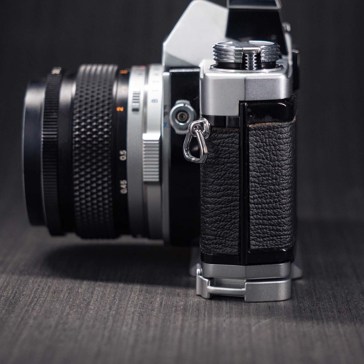 YUWOOD Handcrafted Wooden Camera Grip For Olympus OM-1/ OM-2/ OM-3