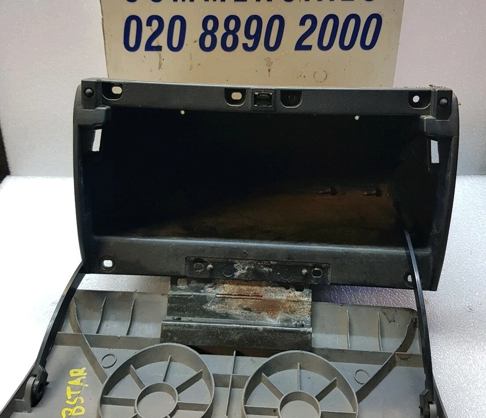 GUANTERA NISSAN CABSTAR 2000-2006 Foto 2 de 2