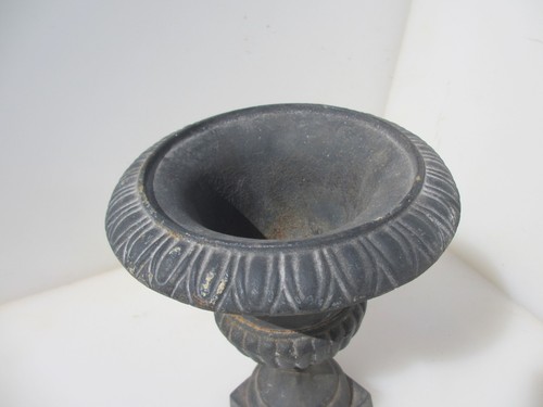 Vintage Iron Urn Planter Plant Pot Old Trough Tub 9"H - Picture 9 of 12