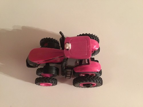1:64 Case IH AFS Connect Magnum 340 w/ Front & Rear Duals - Pink by Ertl 44335 - Picture 6 of 6