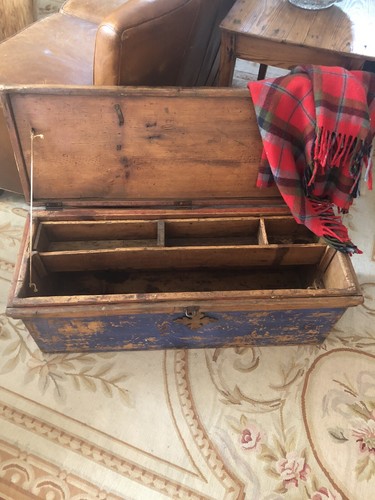 Antique 1860-1890 Rustic/Primitive Norwegian Distressed Pine Trunk - Picture 12 of 12