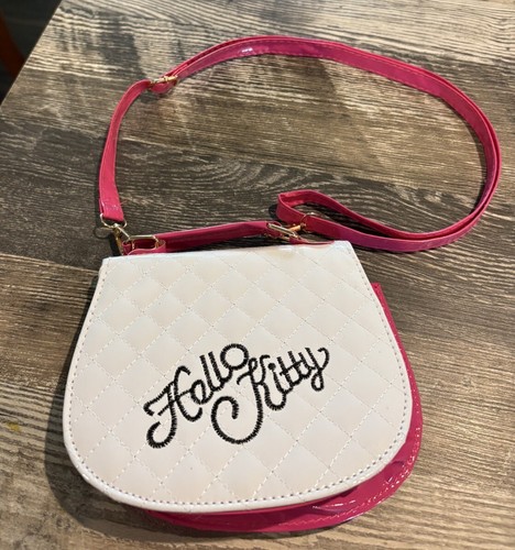 Small HELLO KITTY Quilted Crossbody Girl’s Purse White NEW - Picture 3 of 3