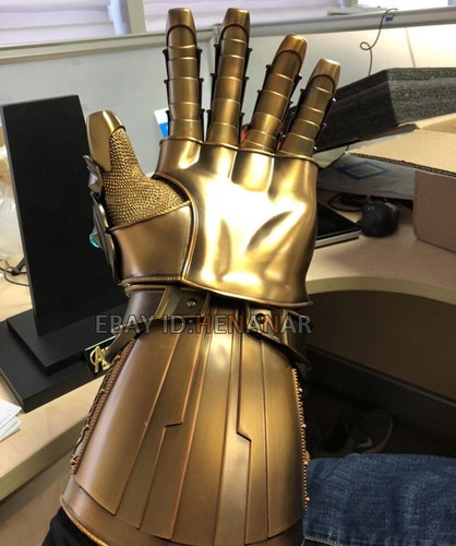 HCMY Thanos Infinity Gauntlet Full Metal 1:1 Wearable Cos Statue LED Wearable - Picture 7 of 9