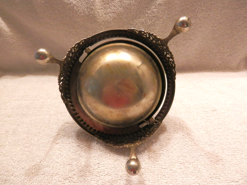 Vintage Silver Toned Globe-Like Ashtray w/Flip Lid - Picture 4 of 4