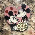 Disney Mickey Mouse Valentine's Day Heart Pin Single Collectible — photo 1