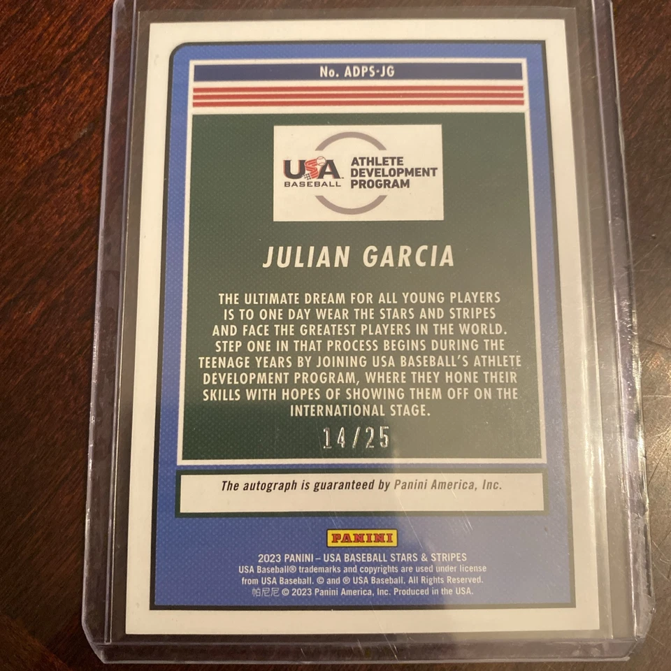 2023 USA Stars & Stripes Refractor JULIAN GARCIA Auto /25 - Image 2 of 3