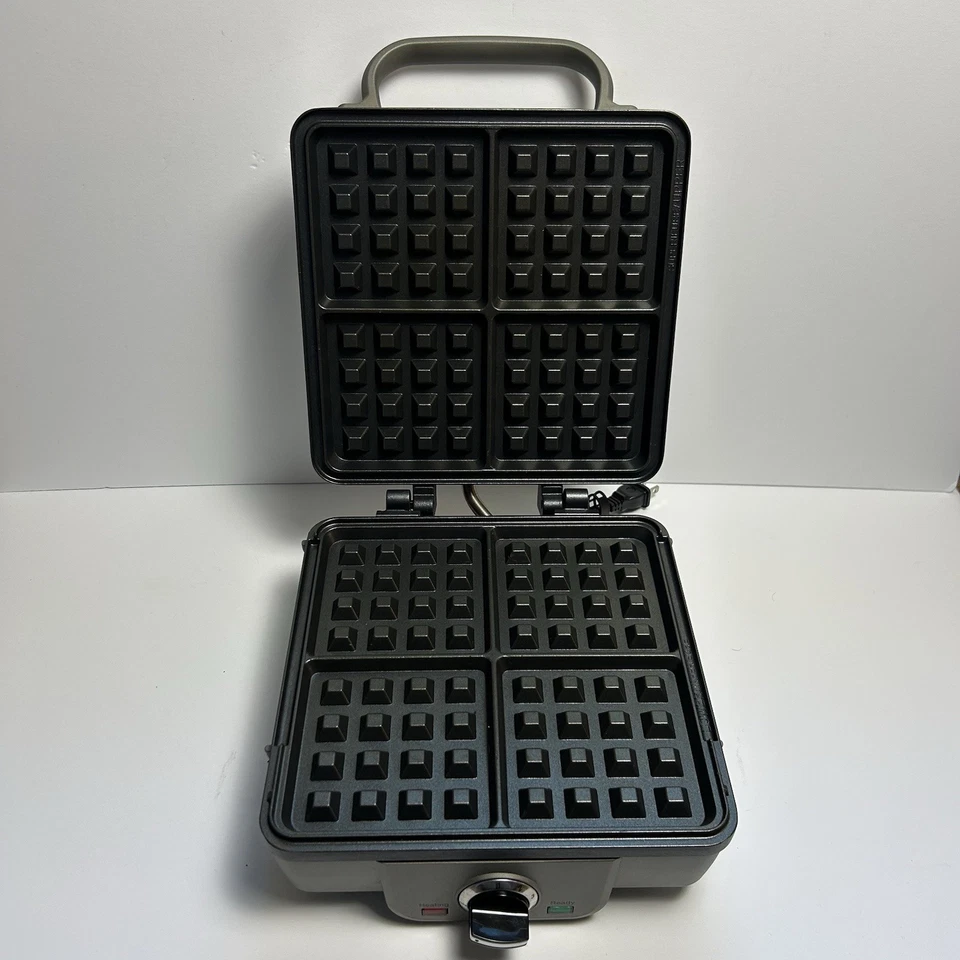 Cuisinart Waffle Maker 4 rebanadas WAF-300 acero inoxidable antiadherente platos de gofres probados Foto 3 de 4