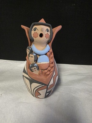 D. Toya Jemez Corn Maiden Storyteller Pottery 8.5