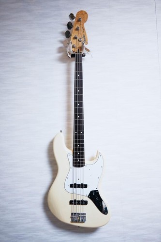 Fender Japan JB-STD Jazz Bass Vintage White Electric Bass Guitar From JAPAN