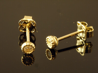 333 Gold mini Ohrstecker  3  mm 1 Paar mit Zirkonia Steinen