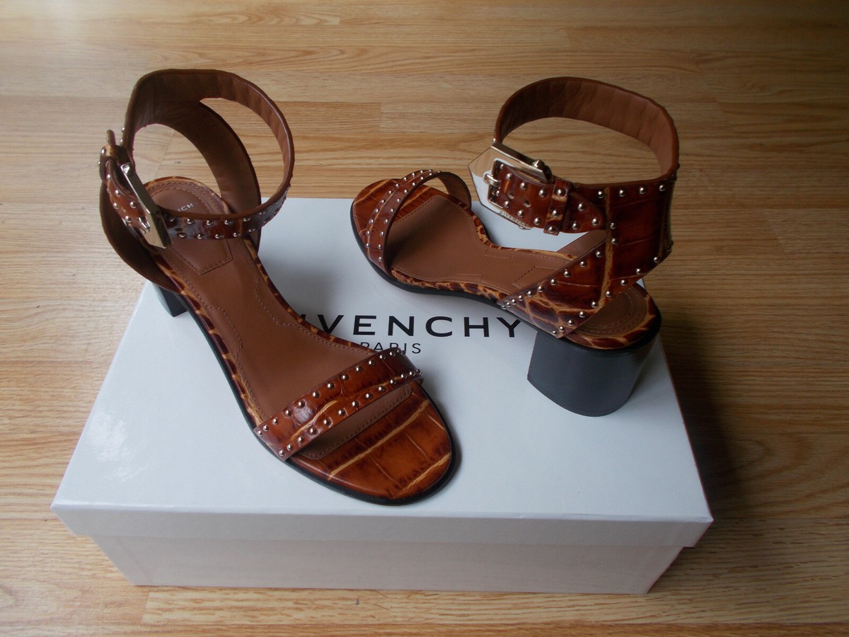 GIVENCHY ◆ Look Book Sandal $675 Givenchy Elegant Heel 60 Sandals Crocodile Studded