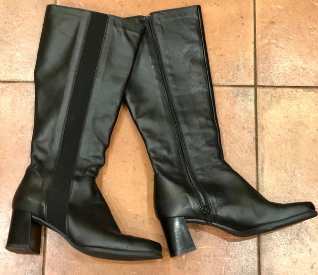 clarks cushion boots