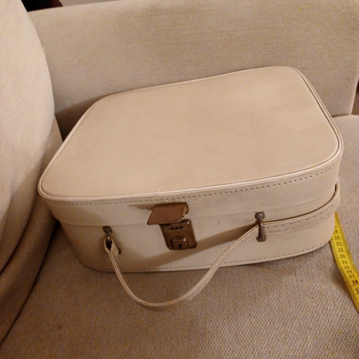 Vintage Vanity Case Cream 70s Cheney Vinyl Travel Bag Make Up Case Retro Wales