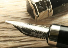 Montegrappa "NEROUNO" Fountain Pen, NIB: 18 k White Gold/ B, Black, MSRP 715$