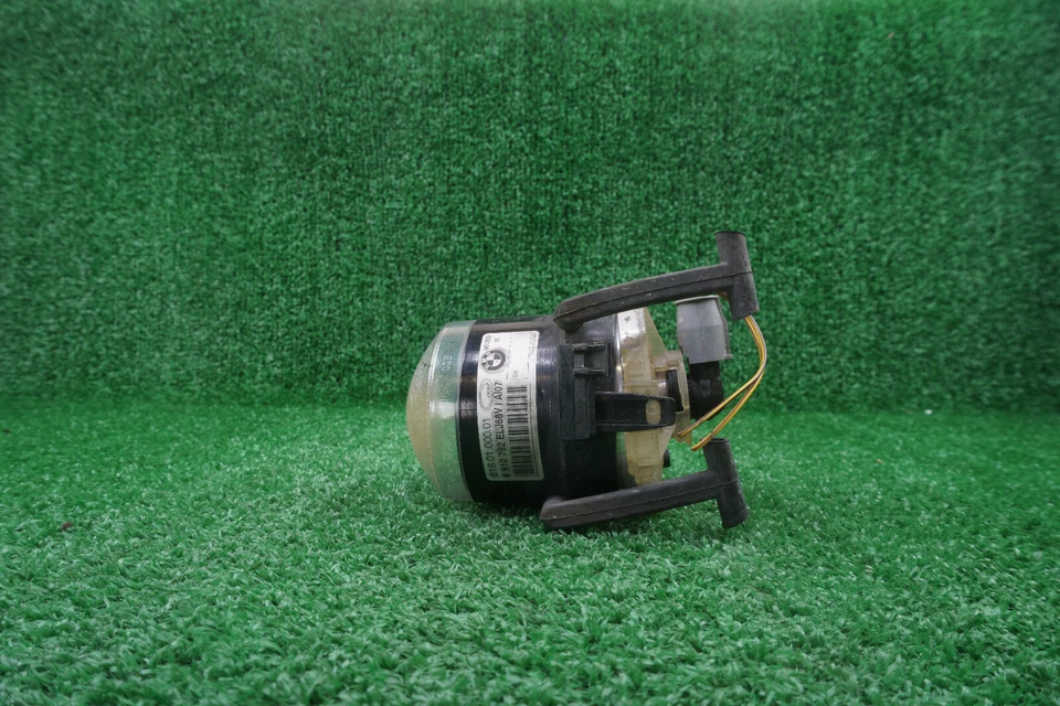 2006 2007 2008 2009 2010 BMW 525i правой пассажирской стороне противотуманные фары OEM - Изображение 2 из 4