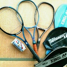 Sports - Tennis Racket - Three Points - Ball