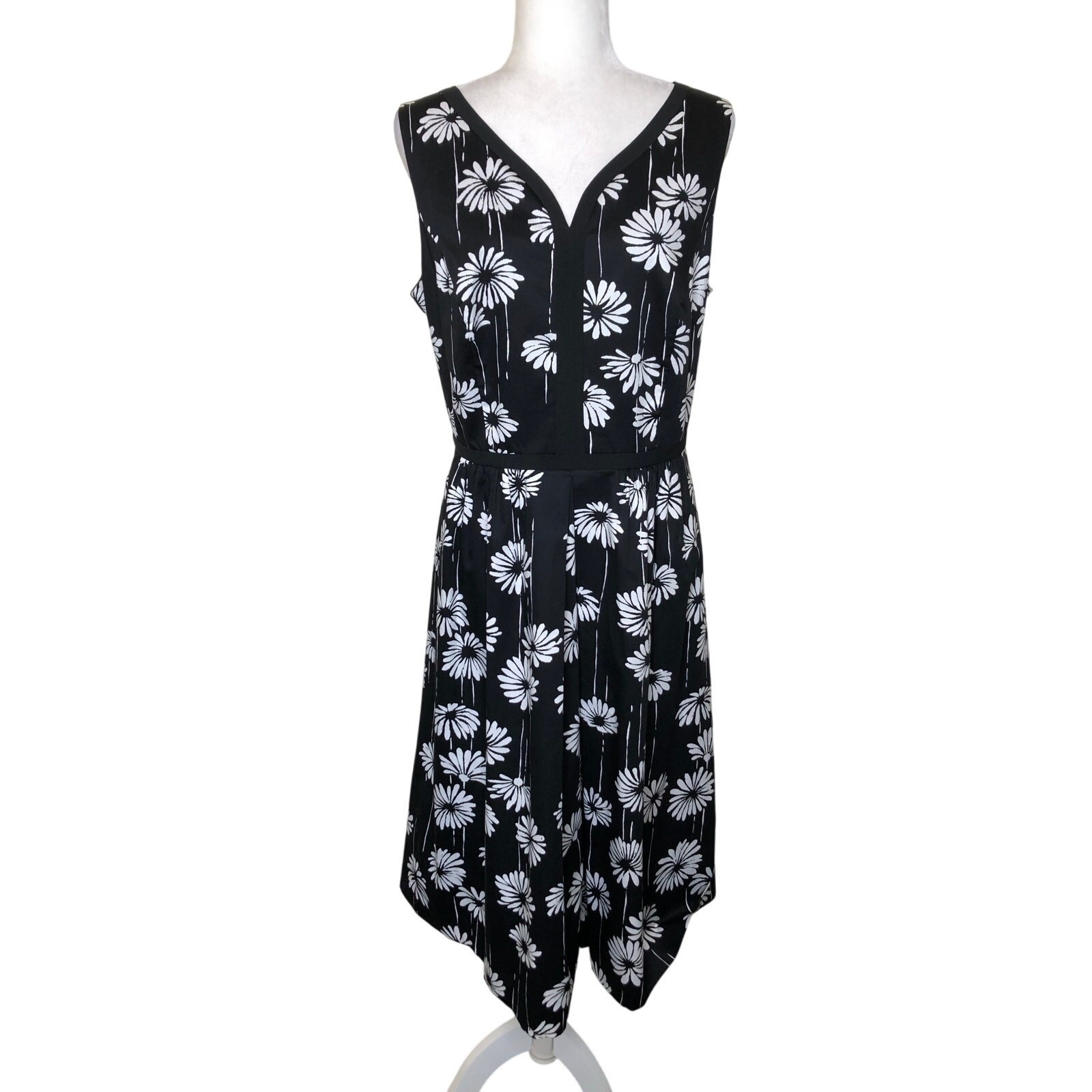 Talbots Black White Floral Fit & Flare Midi Dress Sleeveless Cotton Blend Daisy