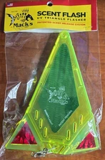 Mack's Lure  Scent Flash UV Triangle Flasher Trolling