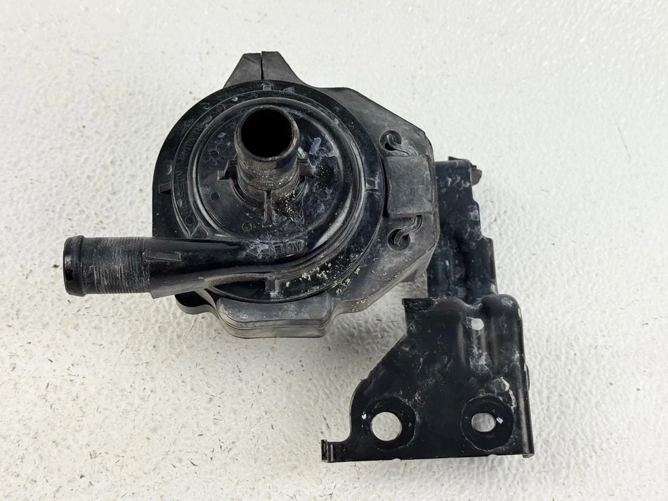 16-22 INFINITI Q50 ДВИГАТЕЛЬ ВСПОМОГАТЕЛЬНЫЙ ВОДЯНОЕ ОХЛАЖДЕНИЕ ОХЛАЖДАЮЩИЙ НАСОС OEM - Изображение 2 из 3