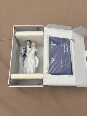 MINT - Retired 1994 Lladró “Wedding Bells” Bride and Groom - Made
