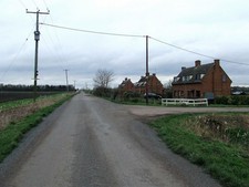 Photo 6x4 Redmere Drove Brandon Bank Looking north east along Redmere Dro c2017