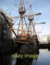 Photo 6x4 The Golden Hinde London A replica of Sir Francis Drake's s c2007