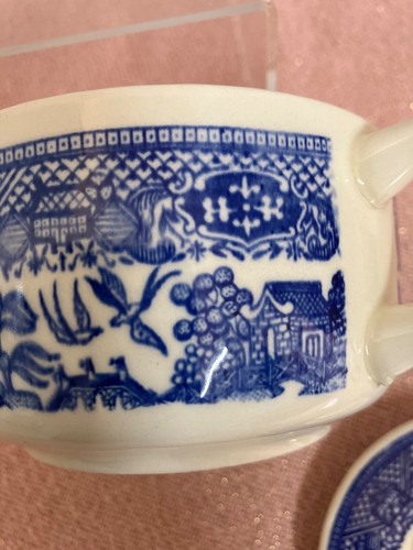 Old Blue Willow Ware Creamer & Covered Sugar Bowl Set Vintage Blue & Wht - Picture 18 of 21