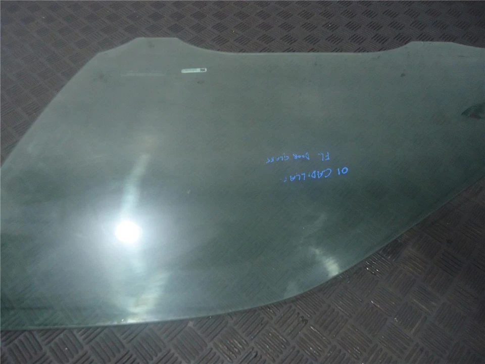 1999 2000 2001 02 2003 2004 Cadillac Sevilla izquierda (conductor) puerta delantera cristal Foto 3 de 4