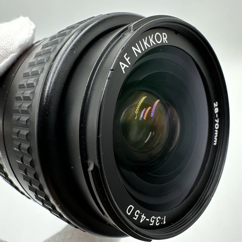 Lente Nikon Nikkor AF 28-70 mm f3,5-4,5 D Foto 3 de 4