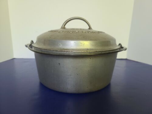 Vtg Wagner Ware No. 8 Drip Drop Round Roaster 248 D Dutch Oven Pot with Lid