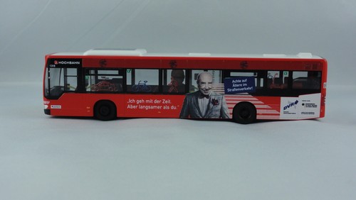 Rietze MB Citaro 06 Hamburger Hochbahn mit DVR Werbung " Achte auf Ältere - Bild 4 von 5