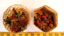 Miniature Baskets Dried Floral Vignette Arrangement VTG Wall Shelf Lot of 2