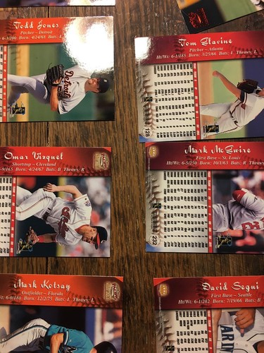 1998 PACIFIC PARAMOUNT BASEBALL CARD w some Red Foil 521 - Picture 9 of 12