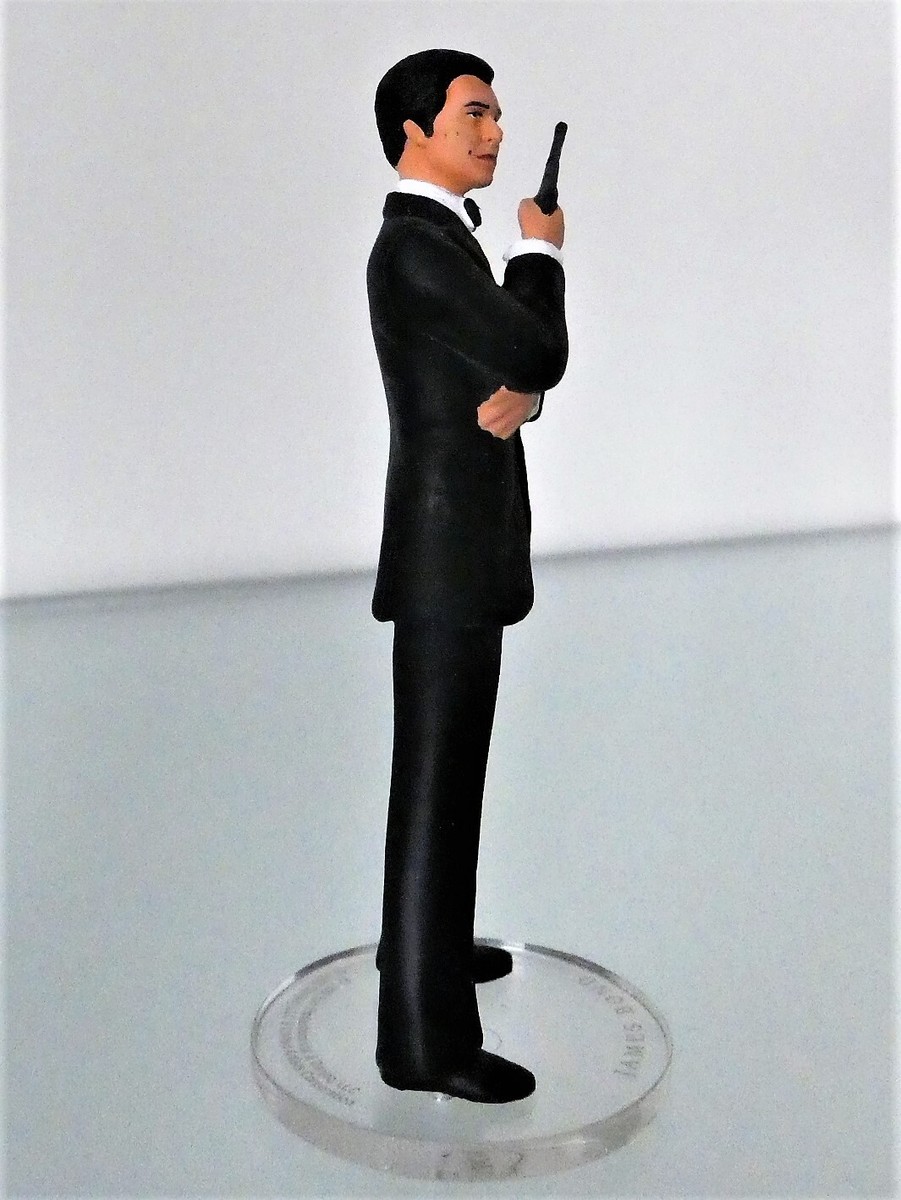 James Bond CORGI ICON White metal Hand Painted 3