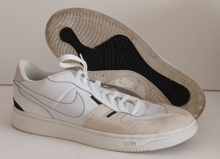 nike squash type trainers