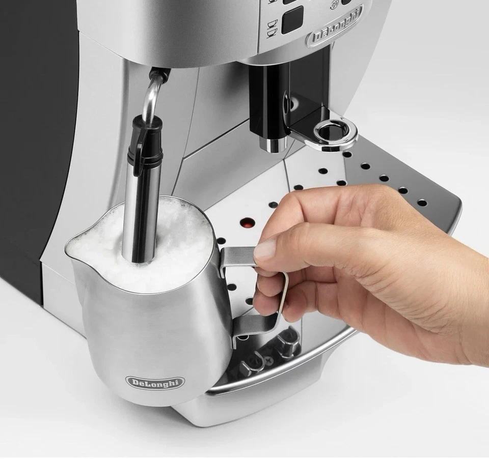 DeLonghi Kaffeevollautomat ECAM 21.110.SB – Magnifica S – Silber - Bild 3 von 4