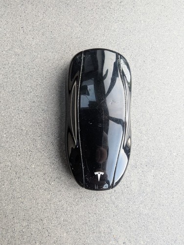Tesla Model 3/Y Genuine Key Fob & Key Band (with boxes) - Picture 6 of 8