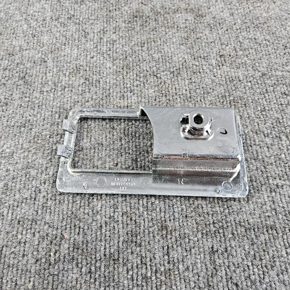 Lincoln Navigator 2007-2014 interior pasajero lado derecho manija moldura bisel Foto 2 de 4